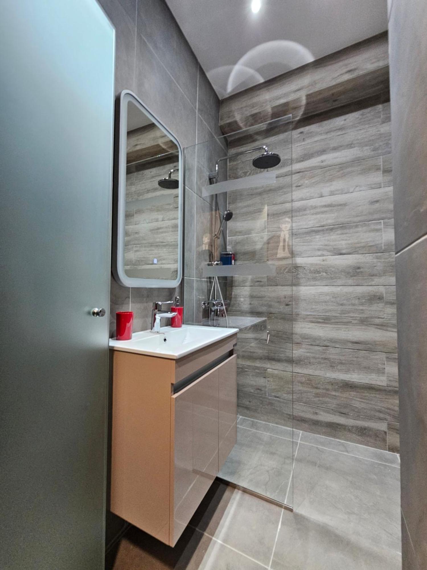 Dione Luxury Business Suite In The Heart Of Athen Exterior foto